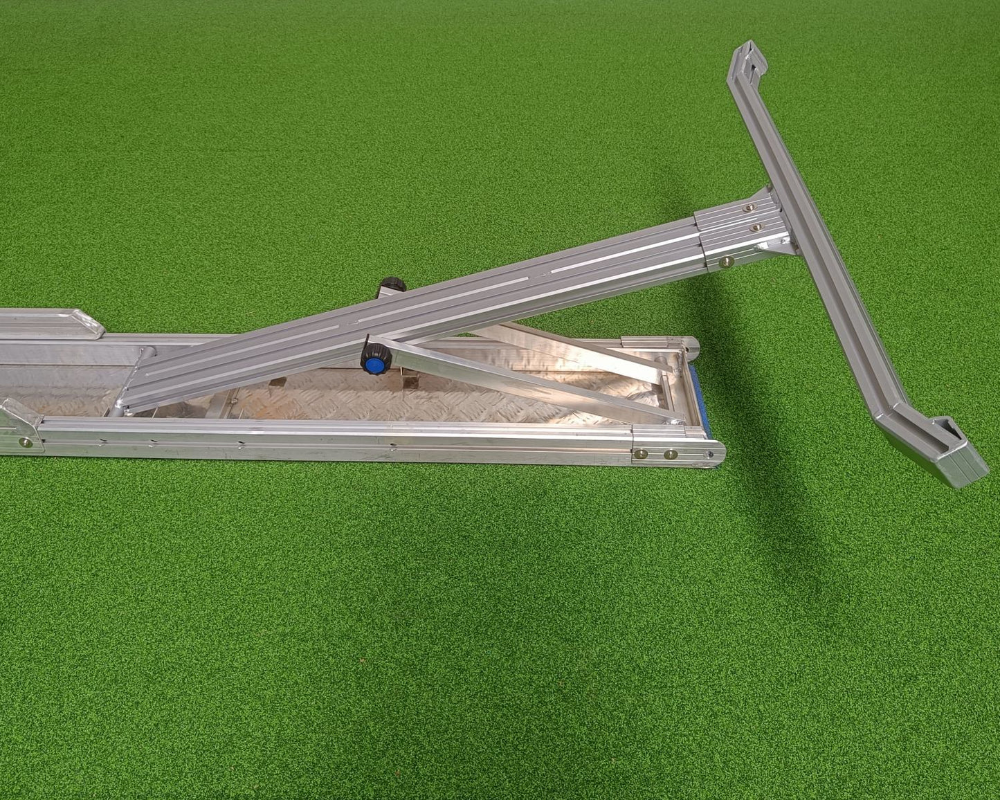 ALU Agilitysteg „Agi Dog Walk PRO“ DIVIS | gummiert, FCI-konform