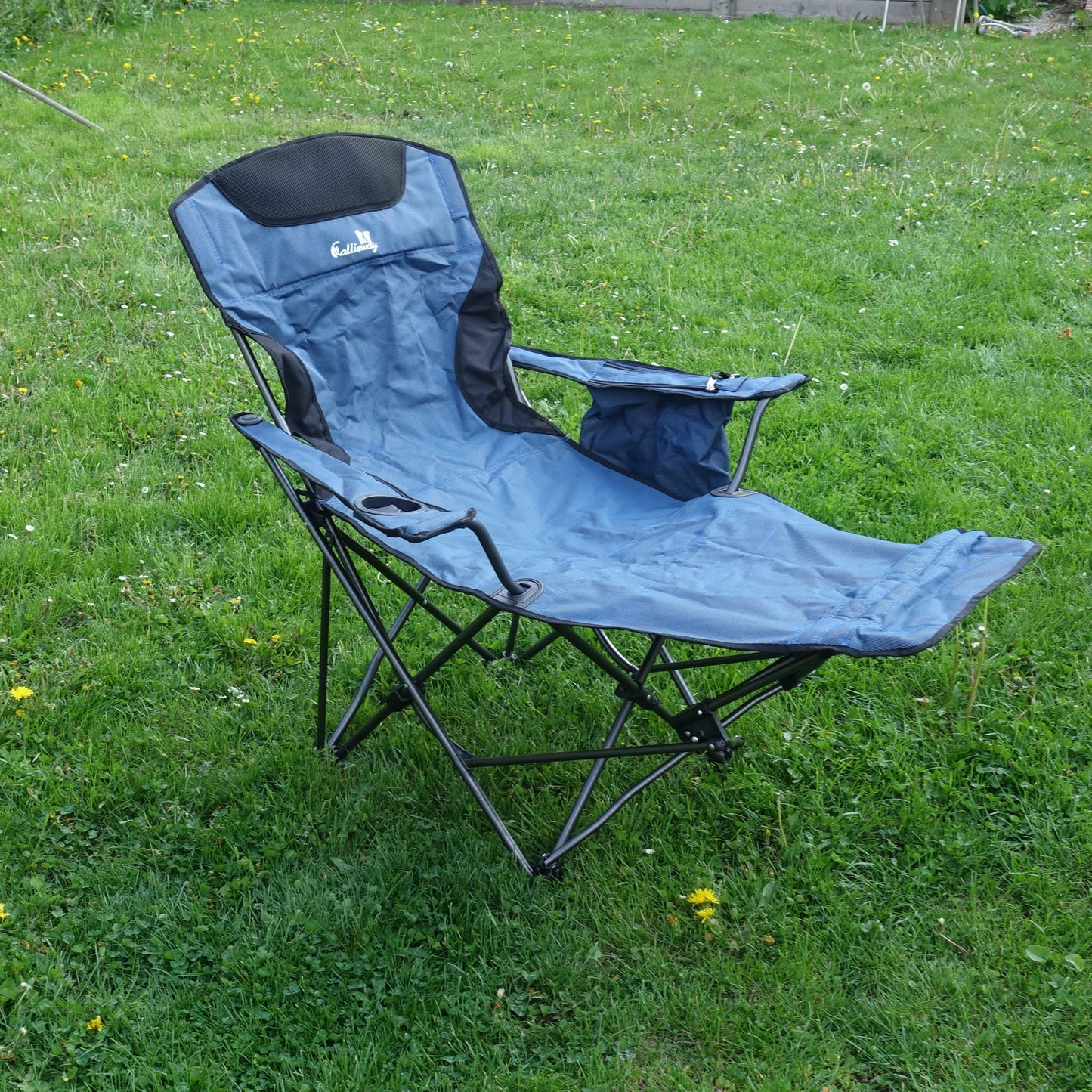 Zusammengeklappter Callieway Campingstuhl für Transport