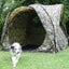 Callieway Pop-Up Eventzelt im Camouflage Design auf Wiese mit Hund vor dem Zelt