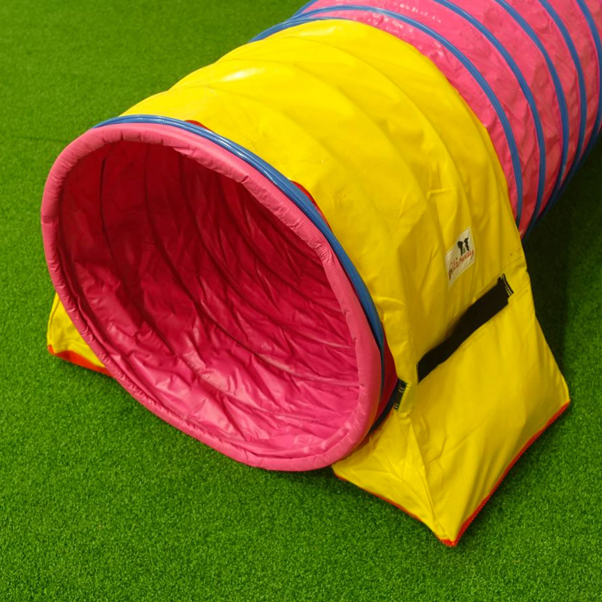 Callieway Premium Sandsack Gelb stabilisiert einen Agility Tunnel