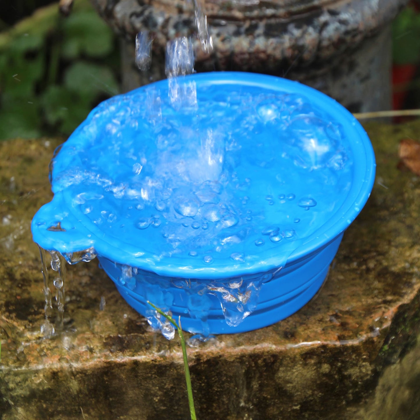 Callieway faltbarer Silikon Napf für Hunde im Outdoor Einsatz