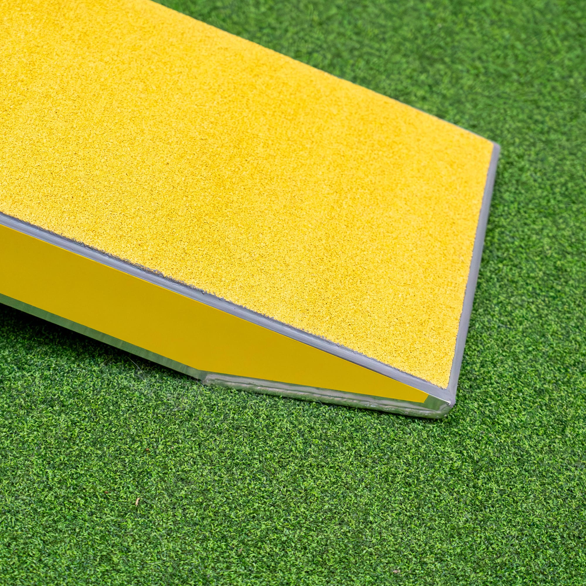 Close-up of yellow contact zone on Callieway dog agility dogwalk obstacle