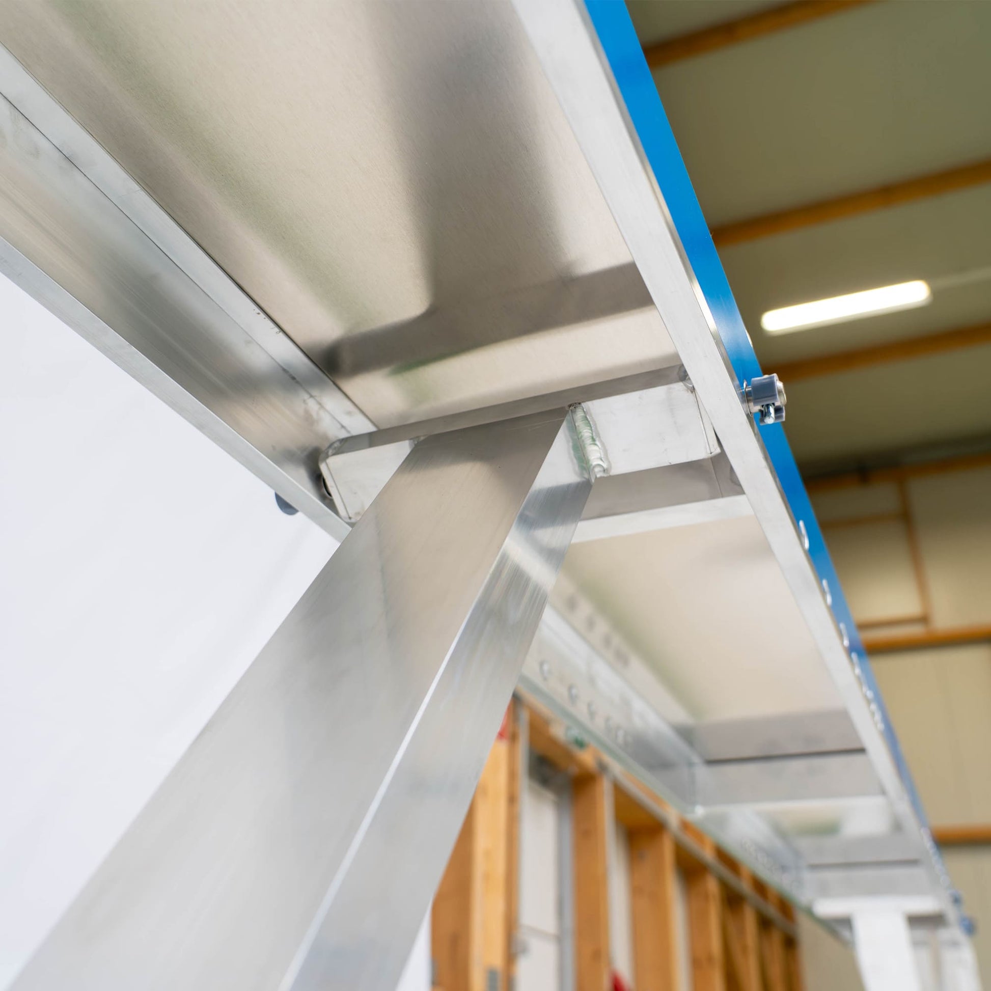 Metal support frame of Callieway dog agility dogwalk for stability